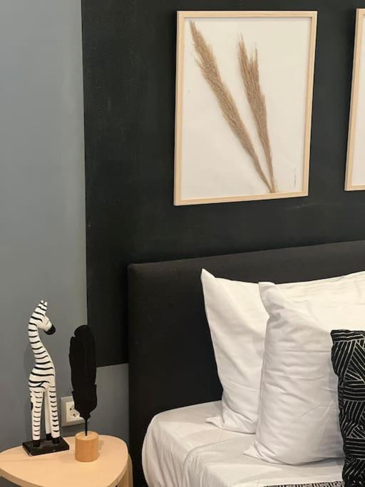 Modern Lux Apartment Downtown 罗希姆诺 外观 照片